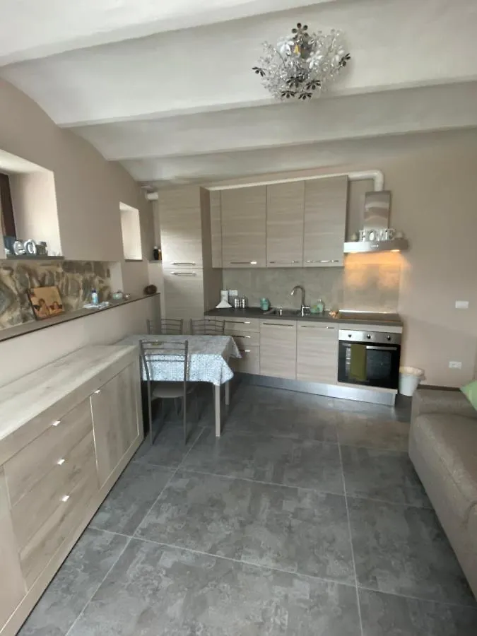 Apartment Casa Dell'Angelo Cherubino Monolocale Castelnuovo Magra Italy